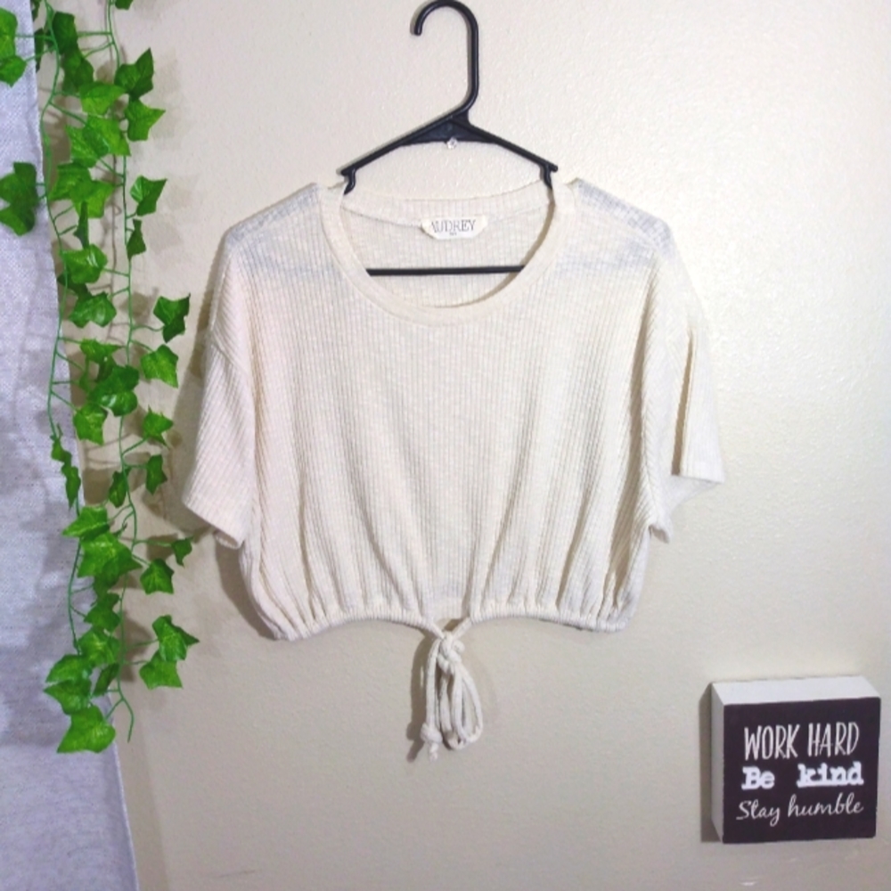 Audrey 3+1 cropped top medium cream color